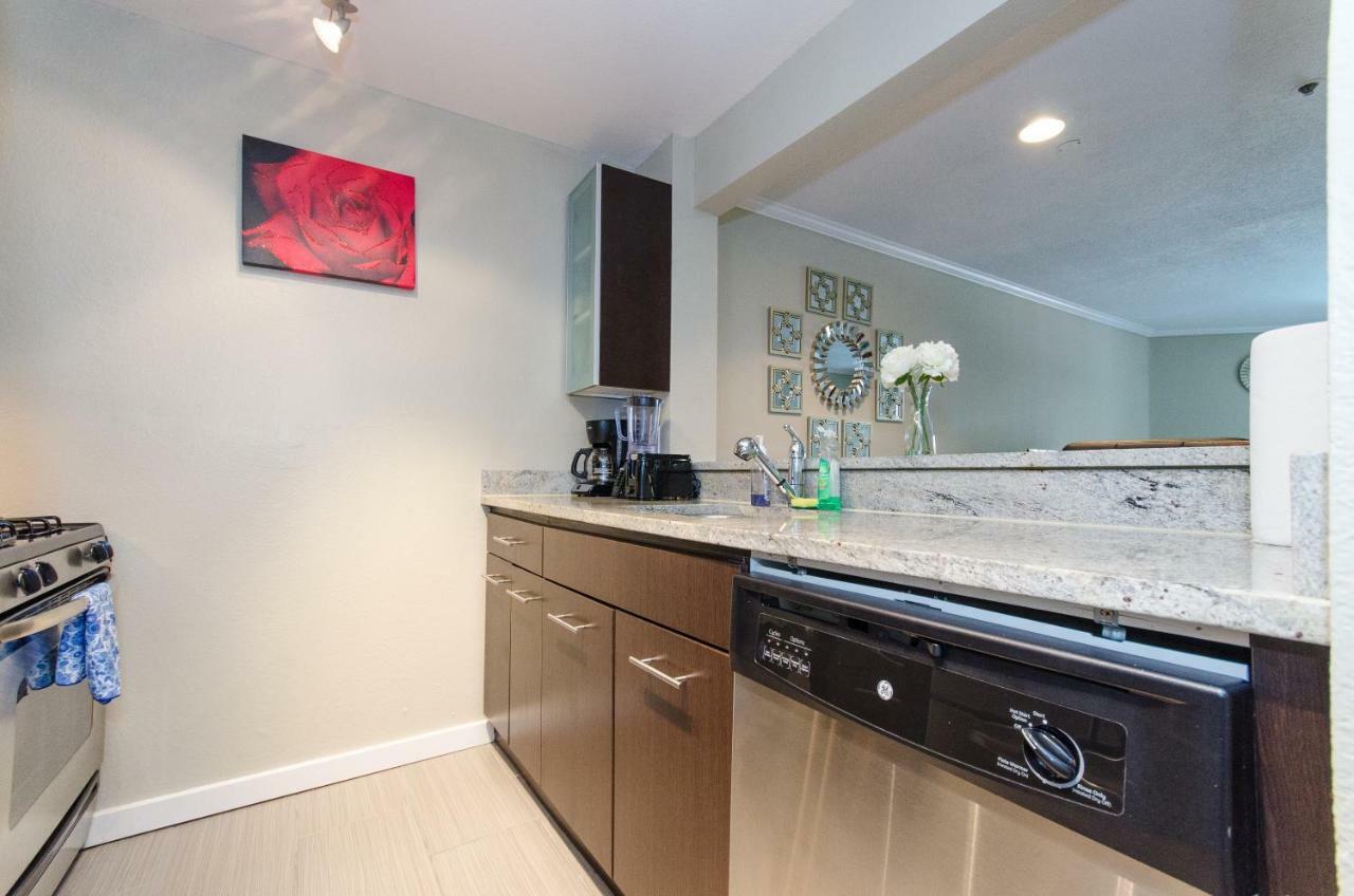 Hollywood Apartment With Balcony Los Angeles Bagian luar foto