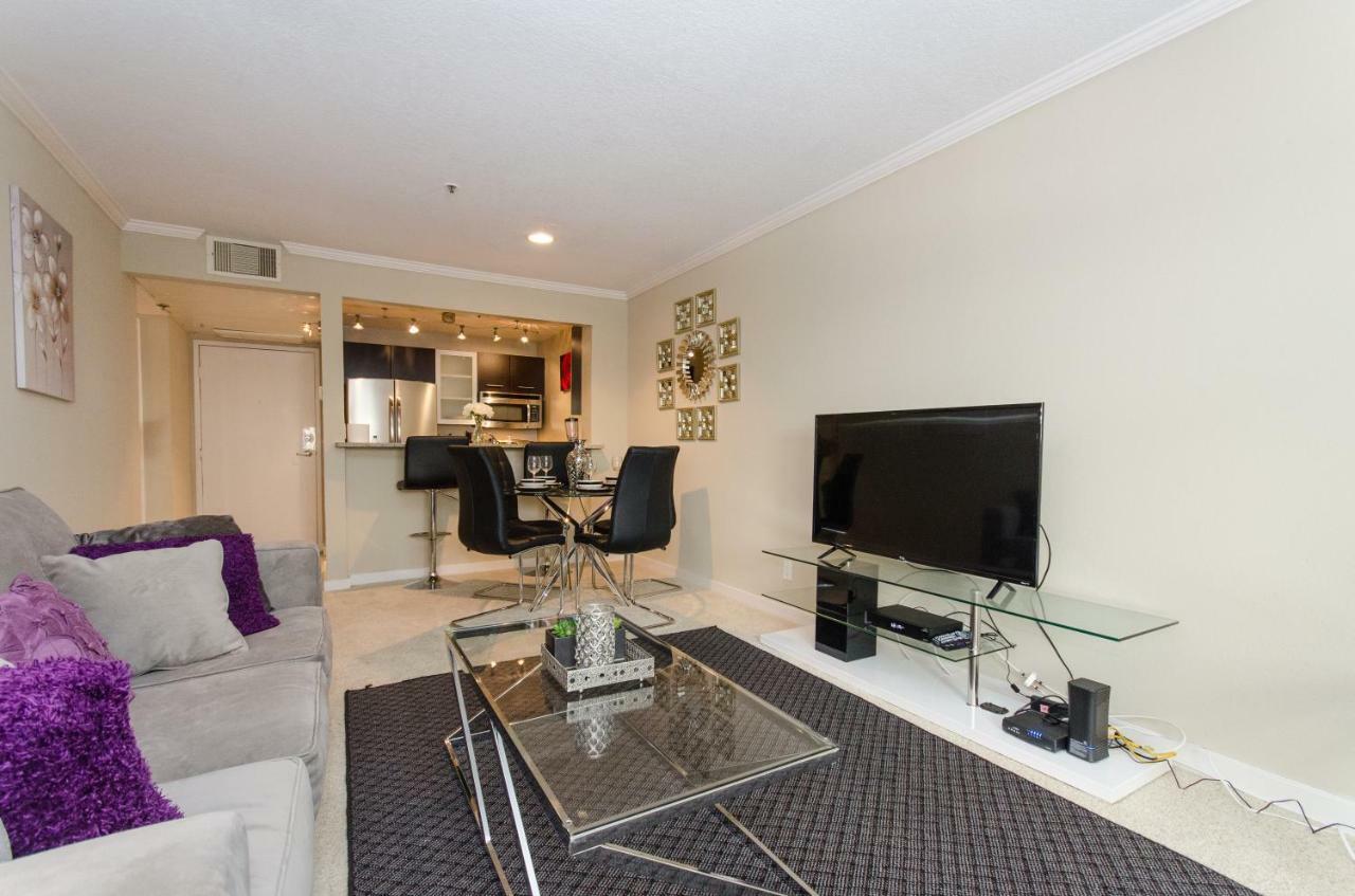 Hollywood Apartment With Balcony Los Angeles Bagian luar foto
