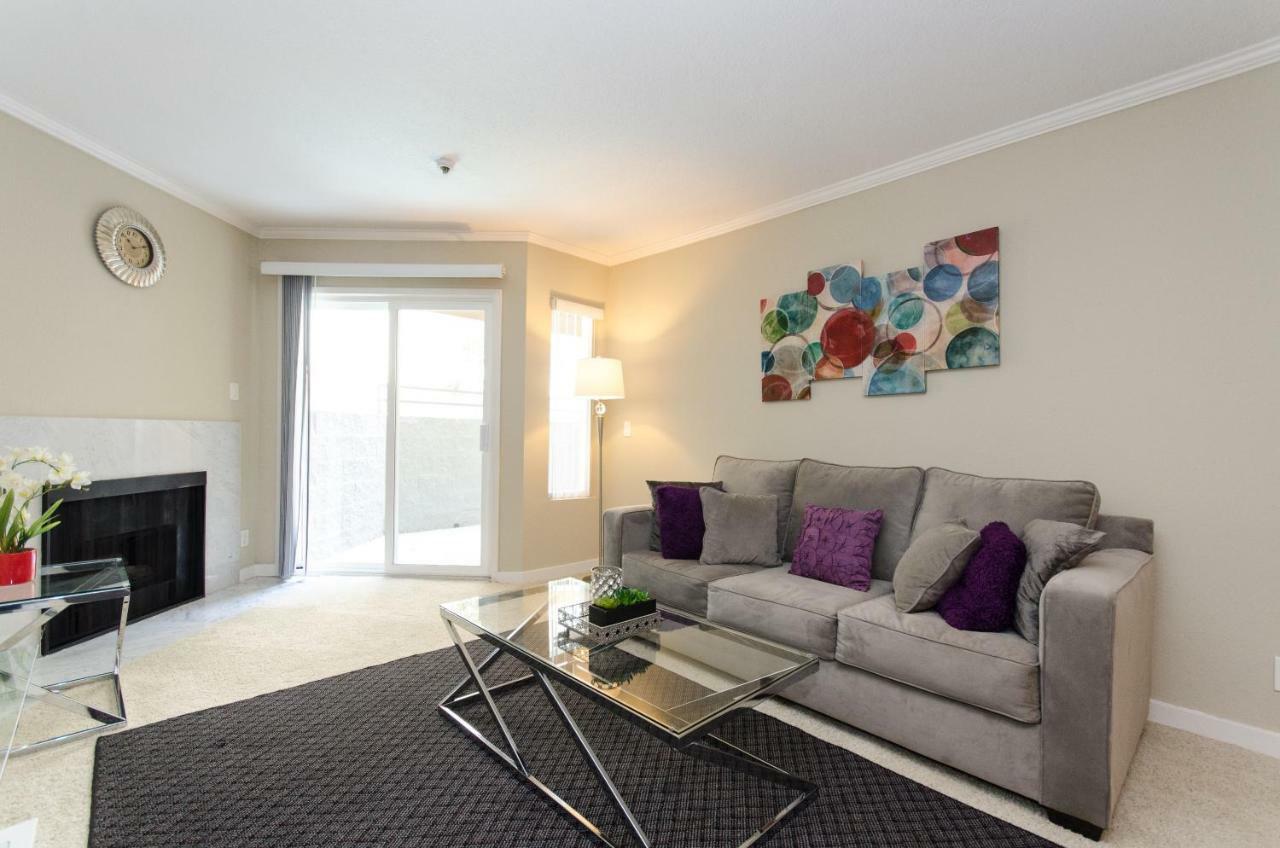 Hollywood Apartment With Balcony Los Angeles Bagian luar foto